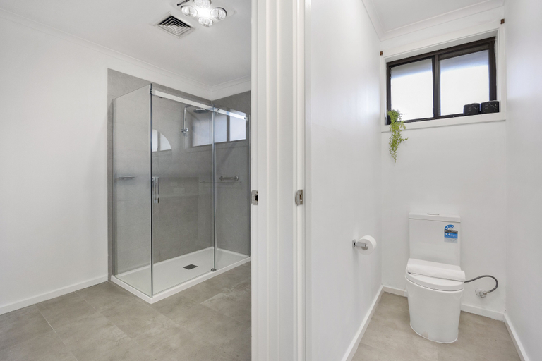 Bathroom 5, Econo Lodge Lilydale, Yarra Ranges - Lilydale