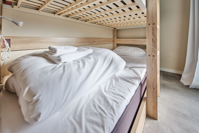 Bedroom 16