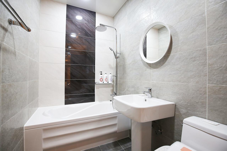 Bathroom 5, Jun Self Check-in Motel, Boryeong
