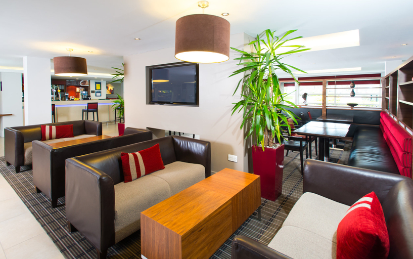 Others 2, Holiday Inn Express MILTON KEYNES by IHG, Milton Keynes