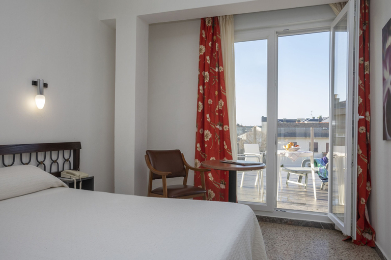 Bedroom 2, Hotel La Ruta, Asturias