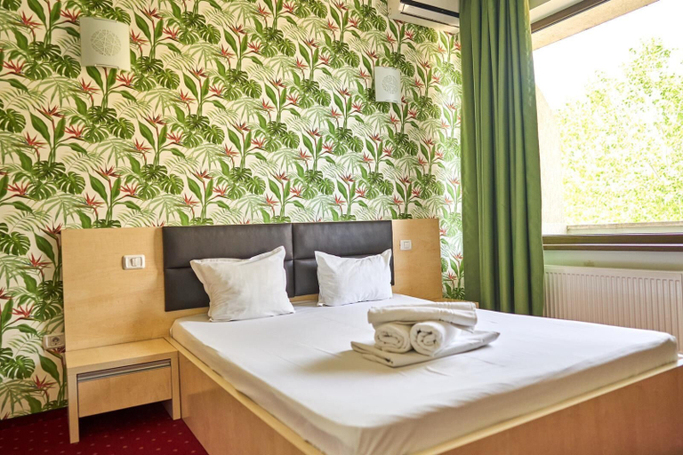 Bedroom 2, Hotel Alma, Constanta