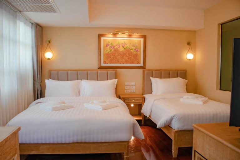 siri grand bangkok hotel - Tap to explore photos