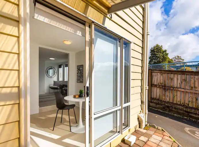 Others 3, Stunning Studio In Grey Lynn!, Waitakere