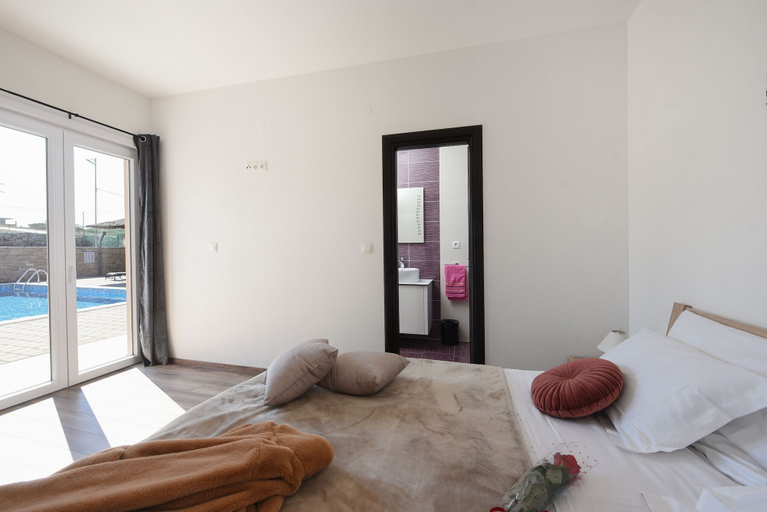 Bedroom 2, Villa Bašić, Sukošan