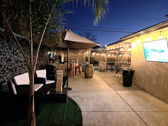 Exterior & Views 2, Tropical Paradise, Fresno