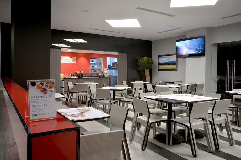 Food & Drinks 2, Holiday Inn Express PACHUCA by IHG, San Agustín Tlaxiaca