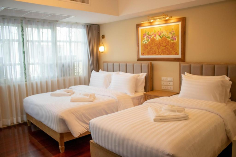 Bedroom 2, Siri Grand Bangkok Hotel, Phra Nakhon