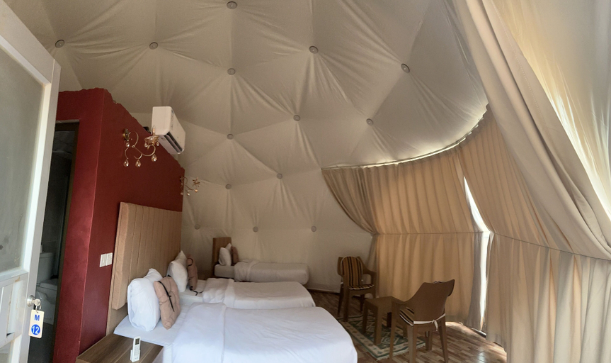 Bedroom 3, Luxury purple bubble tents, Quaira