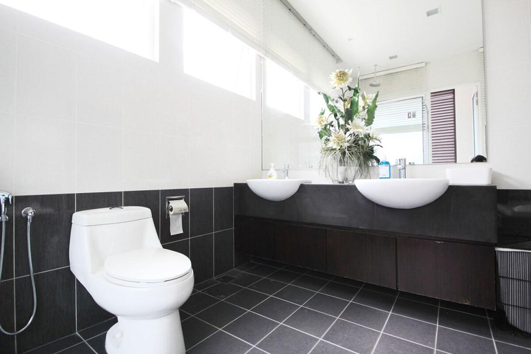 Others 5, A Lux & Stylish 4BR House with Gazebo, Hulu Langat