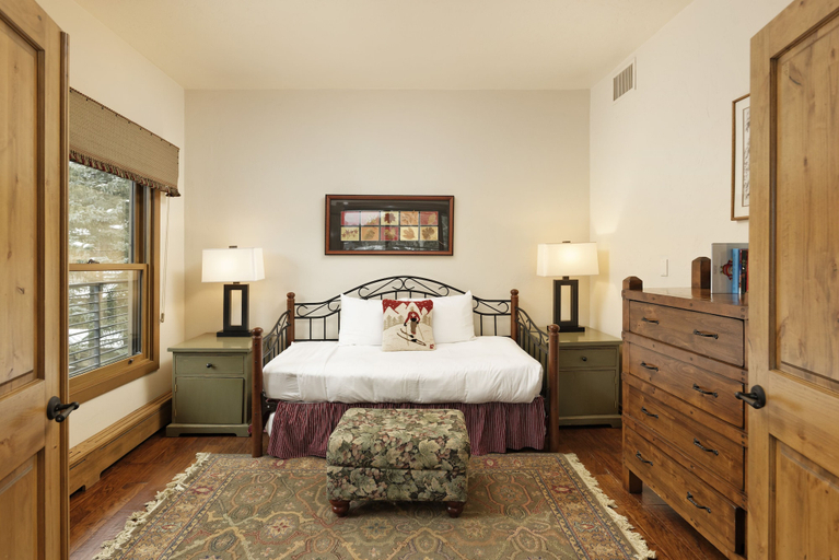Bedroom 2, Durant Condominiums by Frias, Pitkin
