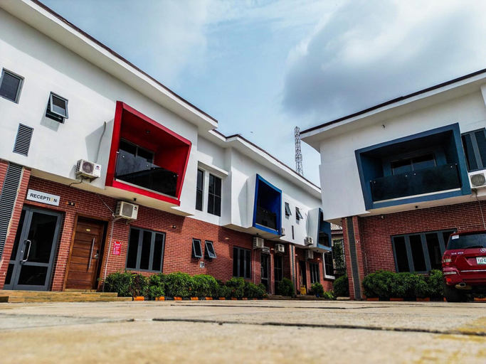 Exterior & Views 2, Old English Torf Apartment, Owerri Municipal