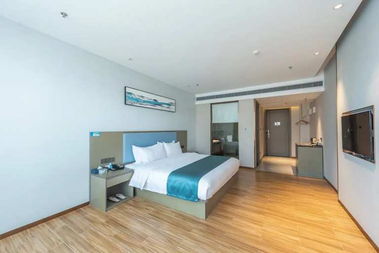 Bedroom 4, Tuanfenghong Road International Hotel, Huanggang