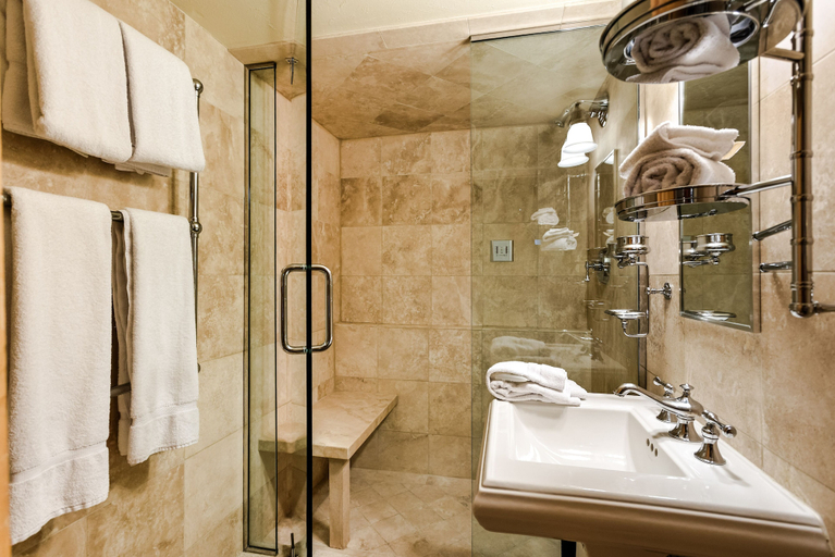 Bathroom 3, Durant Condominiums by Frias, Pitkin