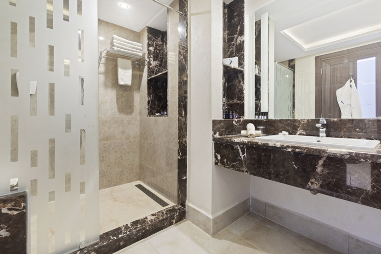 Bathroom 4
