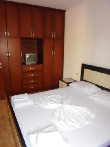 Bedroom 2, Vila Viktori, Sarandës