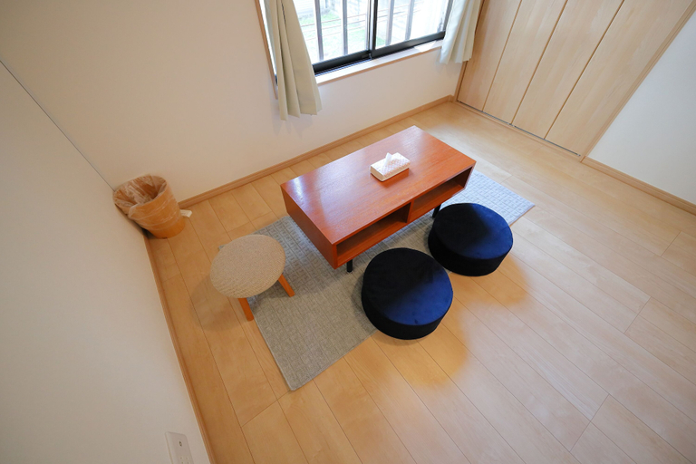 Others 5, Komichi, Osaka
