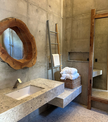 Bathroom 4, W181Ocean Stay, Geoje