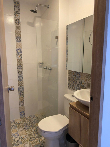Bathroom 4, Edificio Avenida Malecon, Guatapé