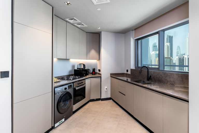 Others 5, Waves - Serene Waterfront Elegance: 2BR Haven in Business Bay, Dubai