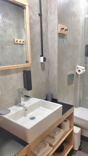 Bathroom 5, ART HOTEL 158, Stolichna