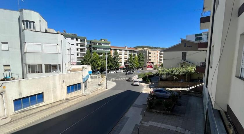 Apartamento Central na Av. Sa Carneiro (Dentista), Bragança
