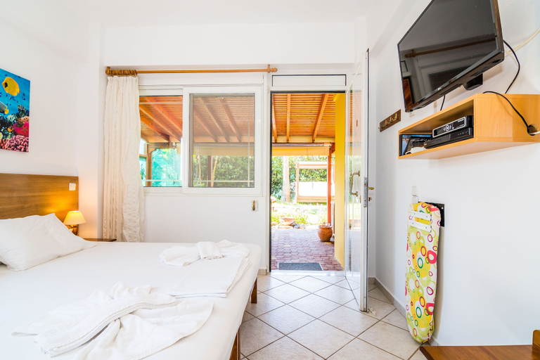 Bedroom 3, Thalassa Apartments, Crete