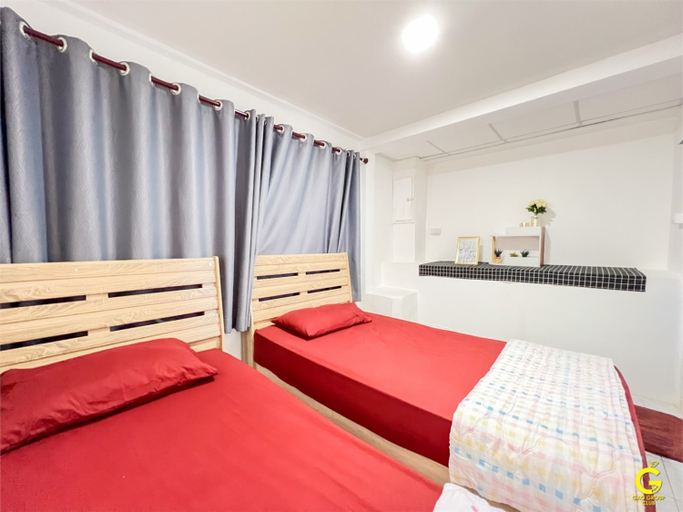 Bedroom 2, GAO XPress Beach Club, Ban Chang