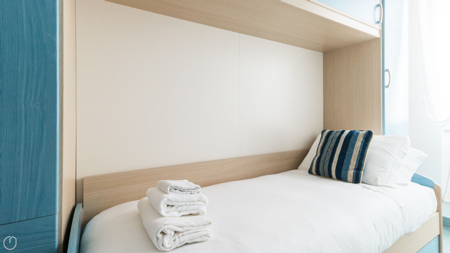 Bedroom 2, Italianway - Roma 70, Imperia