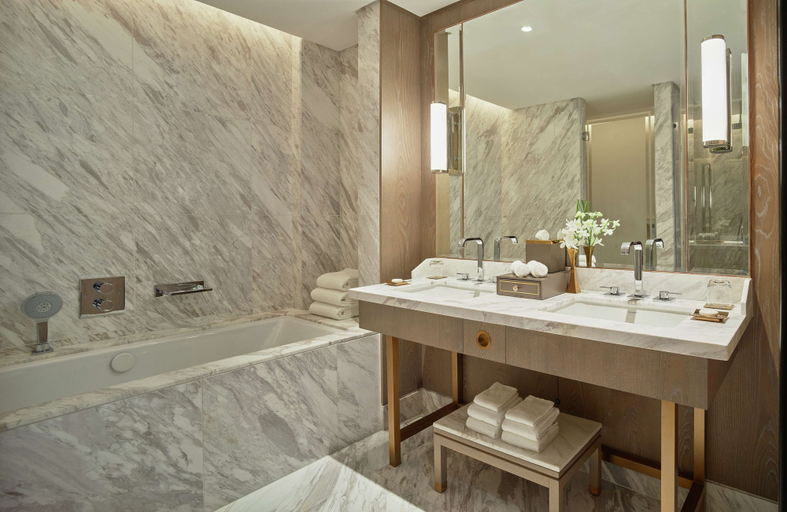 Bathroom 5, Waldorf Astoria Dubai International Financial Centre, Dubai