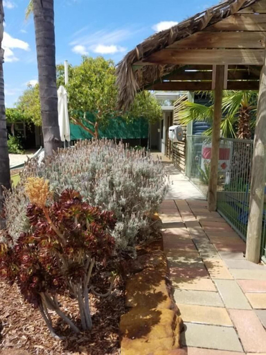 Others 4, Glossop Motel, Berri & Barmera - Berri