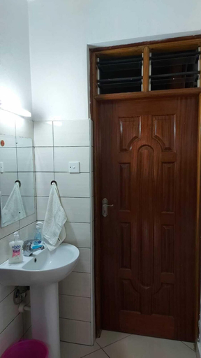 Bathroom 2, Lux suites Startup Apartments Nyali, Nyali