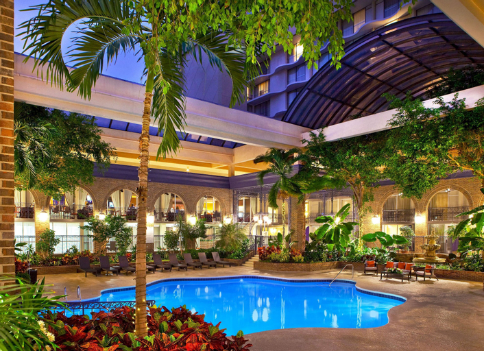 Courtland Grand Hotel, Trademark Collection by Wyndham, Fulton