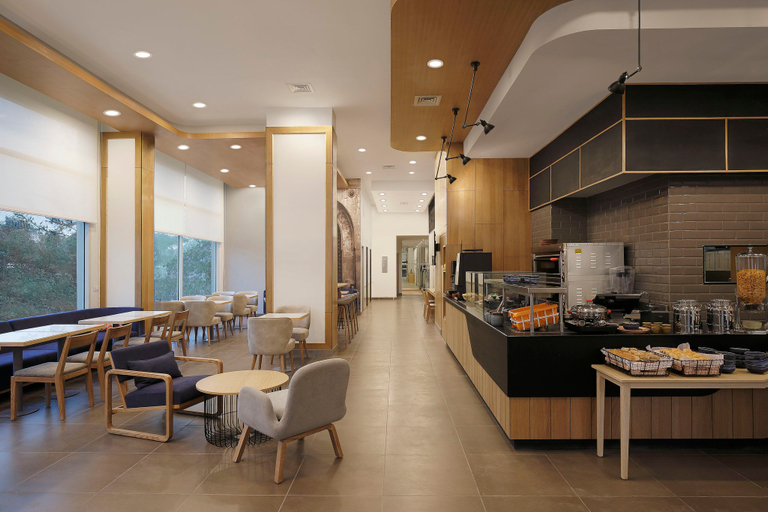 Food & Drinks 3, Holiday Inn Express PUNE HINJEWADI by IHG, Pune