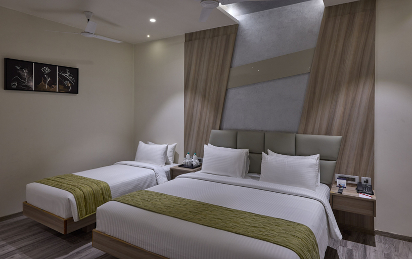 Bedroom 3, Grand Continent Hosur A Sarovar Portico Affiliate Hotel, Krishnagiri
