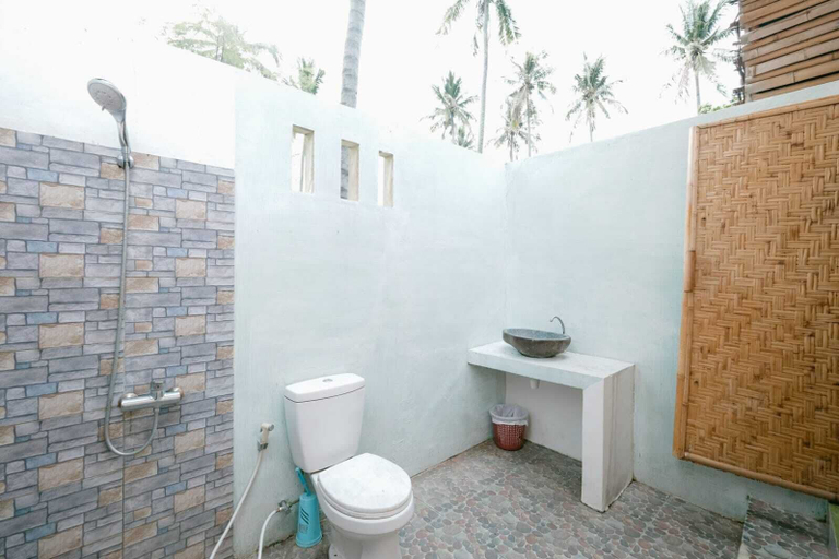 Bathroom 4, Cici Bungalows, Lombok