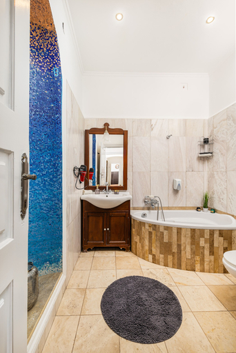 Bathroom 4, Real Apartments Andrassy, Budapesti