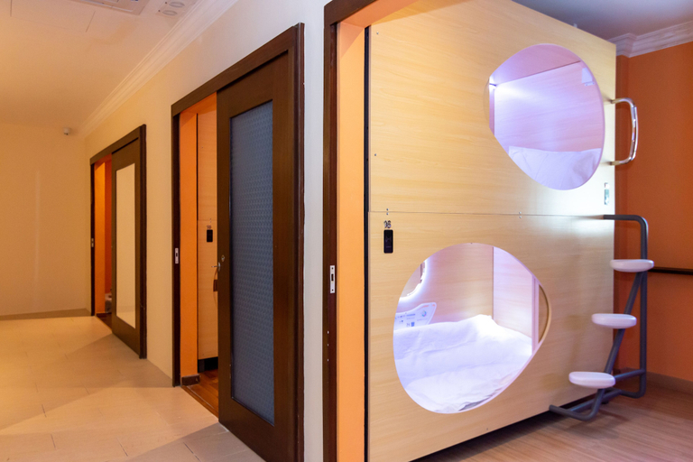 Bedroom 3, Momostay Capsule Hotel, Pulau Penang