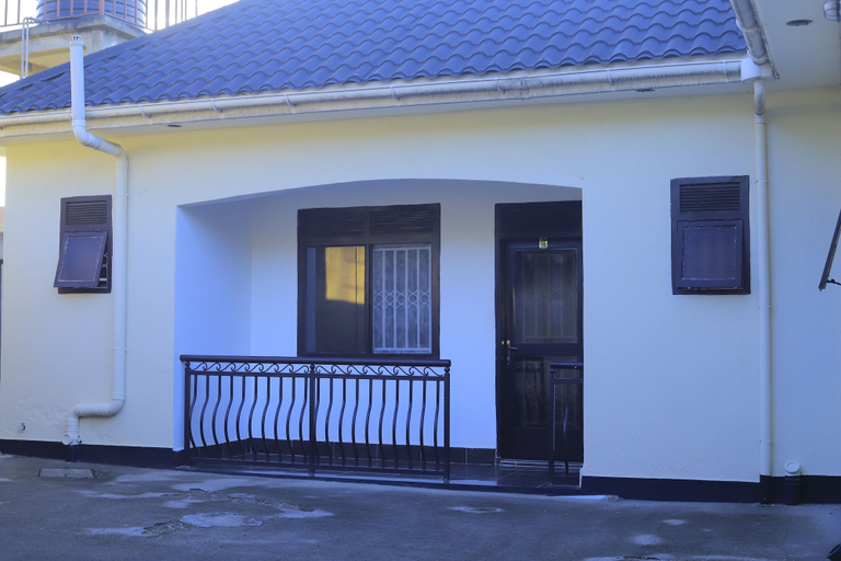 Exterior & Views 1, Rainbow hotel-annex, Bwamba