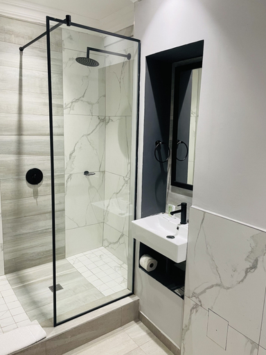 Bathroom 5, Pavilion Hotel Durban, eThekwini