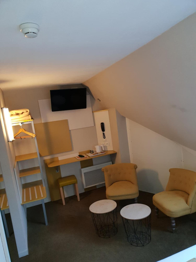 Others 5, Hôtel REVOTEL, Meurthe-et-Moselle