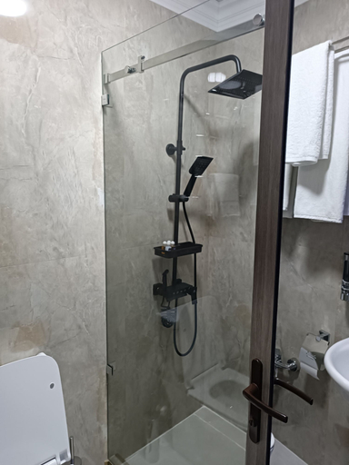 Bathroom 3, Muhayyo guest house, Samarkand