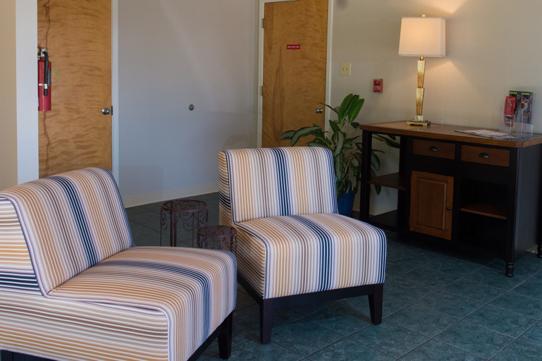 Others 5, Motel 103, Ouachita