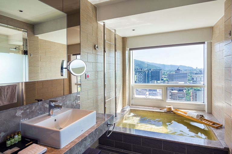 Bathroom 5, Kilin Hotel, JiaoXi, Yilan