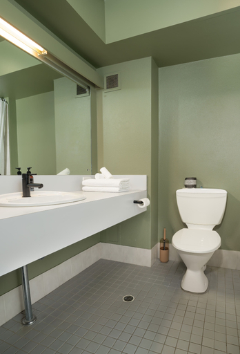 Bathroom 5, All Seasons Motel Armidale, Armidale Dumaresq