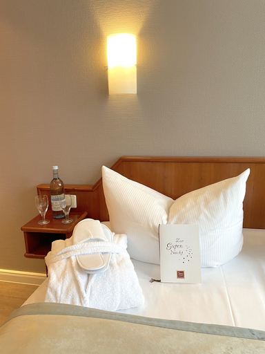 Bedroom 3, SensCity Hotel Berlin Spandau, Berlin