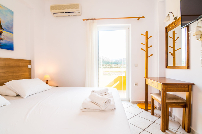 Bedroom 3, Thalassa Apartments, Crete