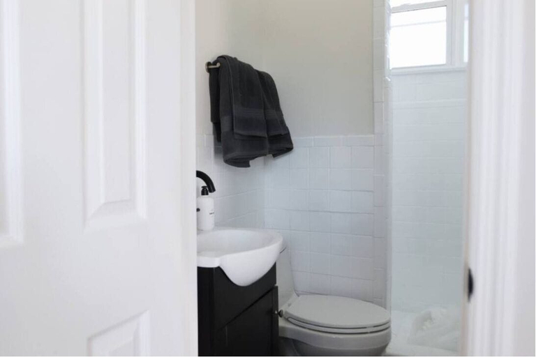 Bathroom, Peaceful 1BR Apt 10-Mins to Nashville, Davidson