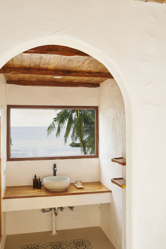 Bathroom 3, Seaworthy Boracay, Malay