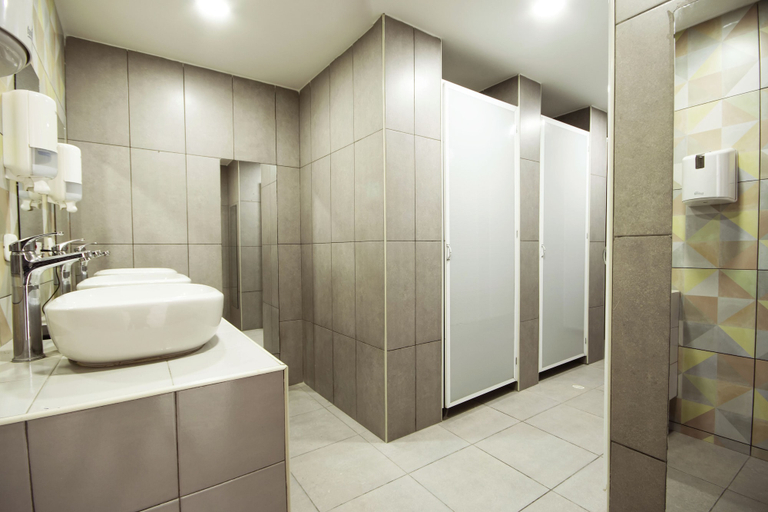 Bathroom 4, Urbana Hostel, Santafé de Bogotá